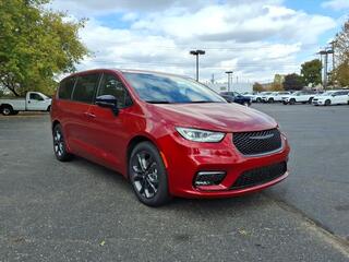2026 Chrysler Pacifica for sale in Plymouth MI