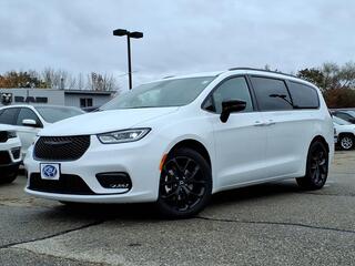 2026 Chrysler Pacifica for sale in Rochester NH