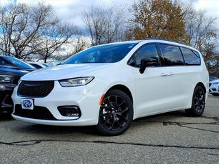 2026 Chrysler Pacifica