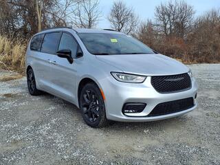 2026 Chrysler Pacifica for sale in Bellevue OH