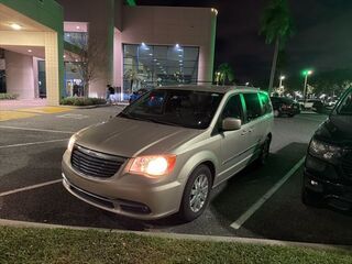 2013 Chrysler Town & Country for sale in Orlando FL