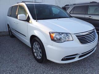 2014 Chrysler Town And Country for sale in Guthrie KY