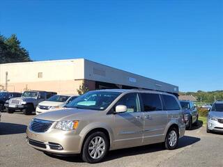 2016 Chrysler Town And Country for sale in Fredericksburg VA