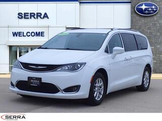 2020 Chrysler Pacifica for sale in Savoy IL