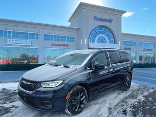 2023 Chrysler Pacifica for sale in Clinton Twp. MI