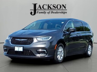 2023 Chrysler Pacifica for sale in Shelbyville IN