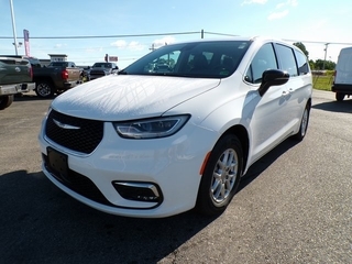 2024 Chrysler Pacifica for sale in Joliet IL