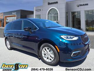2025 Chrysler Pacifica