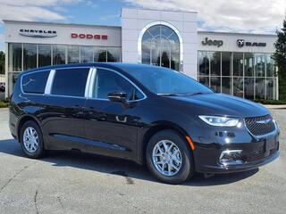 2025 Chrysler Pacifica for sale in Lynchburg VA