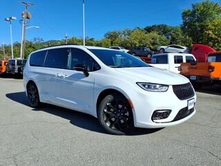 2026 Chrysler Pacifica for sale in Roanoke VA