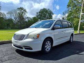 2013 Chrysler Town And Country for sale in Ypsilanti MI