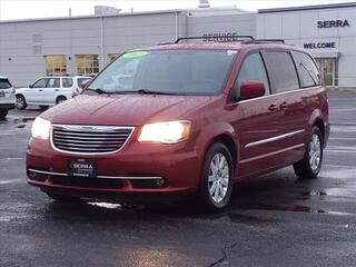 2013 Chrysler Town And Country for sale in Savoy IL