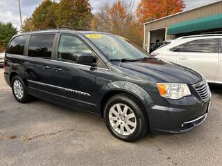 2014 Chrysler Town And Country for sale in Taunton MA