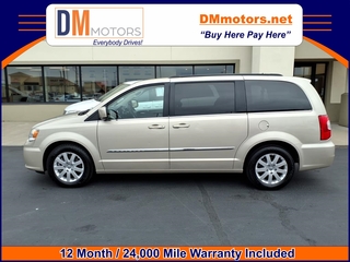 2014 Chrysler Town And Country for sale in St Cloud MN