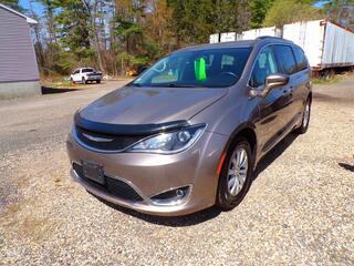 2017 Chrysler Pacifica for sale in East Brookfield MA