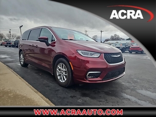 2023 Chrysler Pacifica for sale in Greensburg IN