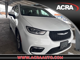 2023 Chrysler Pacifica for sale in Shelbyville IN
