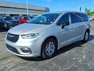 2024 Chrysler Pacifica for sale in Lansing MI
