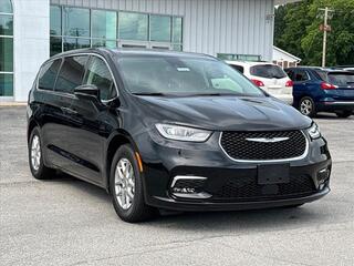 2024 Chrysler Pacifica for sale in Carbondale IL