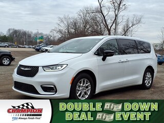 2025 Chrysler Pacifica for sale in Howell MI