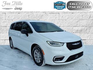 2025 Chrysler Pacifica