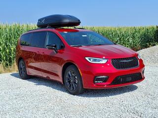 2025 Chrysler Pacifica for sale in Bellevue OH