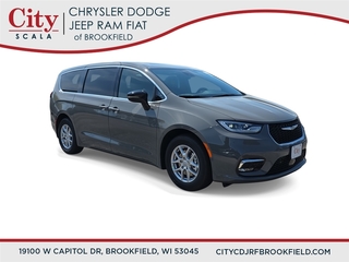 2025 Chrysler Pacifica