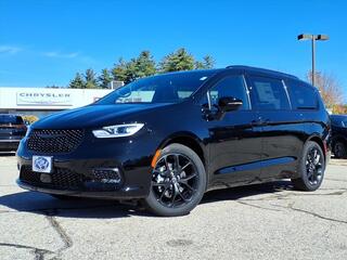 2026 Chrysler Pacifica for sale in Rochester NH