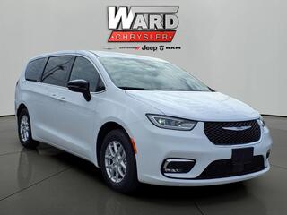 2026 Chrysler Pacifica for sale in Carbondale IL