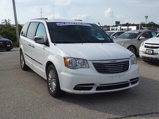 2016 Chrysler Town And Country for sale in Saint Louis MO