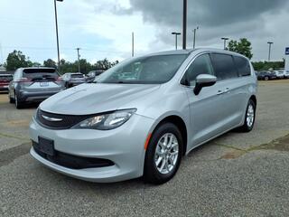 2022 Chrysler Voyager