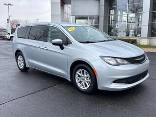 2022 Chrysler Voyager
