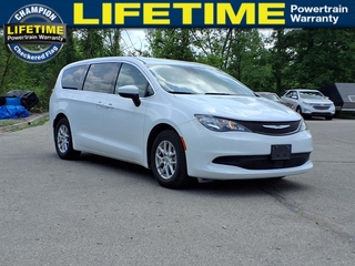 2023 Chrysler Voyager