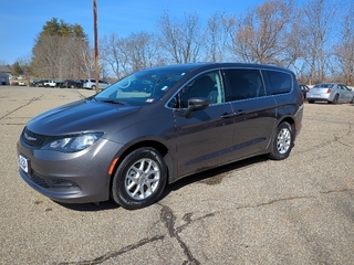 2023 Chrysler Voyager