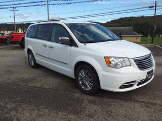 2015 Chrysler Town And Country for sale in Newell WV