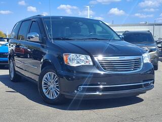 2016 Chrysler Town And Country for sale in Cincinnati OH