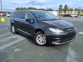 2022 Chrysler Voyager