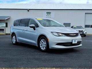 2023 Chrysler Voyager