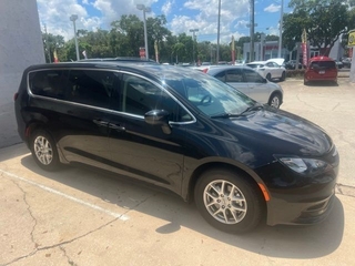 2023 Chrysler Voyager