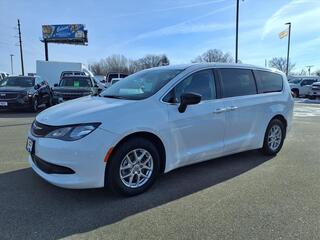 2024 Chrysler Voyager