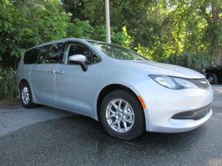 2022 Chrysler Voyager for sale in Chiefland FL
