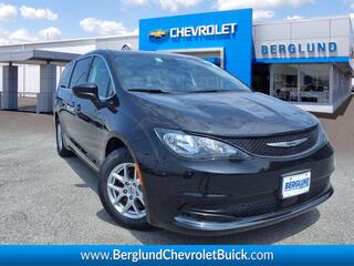 2023 Chrysler Voyager