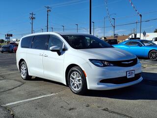 2023 Chrysler Voyager