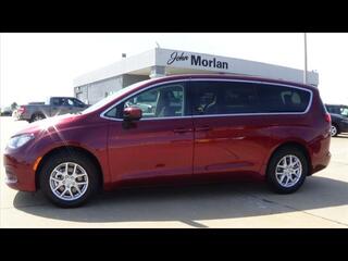 2023 Chrysler Voyager