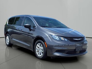 2023 Chrysler Voyager