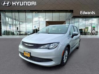 2023 Chrysler Voyager