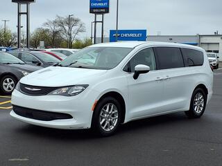 2023 Chrysler Voyager