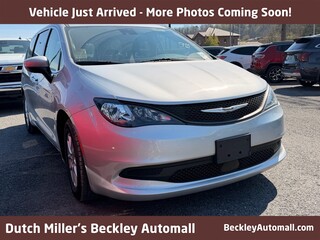 2023 Chrysler Voyager