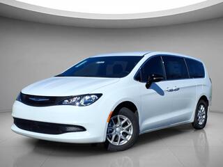 2025 Chrysler Voyager