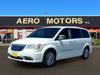 2013 Chrysler Town And Country